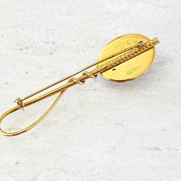 Vintage Faux Essex Crystal Horse Brooch Yellow Gold Filled Reverse Carved Painte - Picture 6 of 8